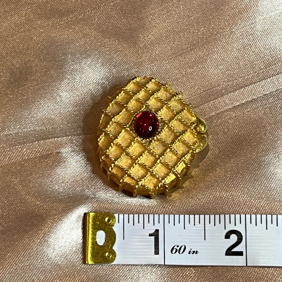 Vintage Houbigant perfume locket - Picture 7 of 8